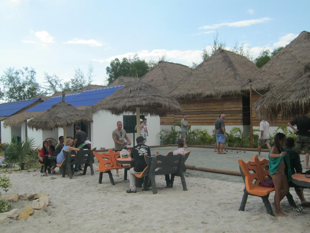 Pat Pat Guesthouse Sihanoukville Luaran gambar