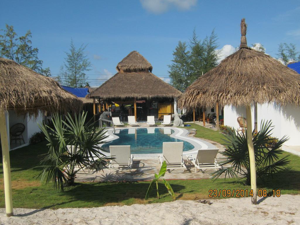 Pat Pat Guesthouse Sihanoukville Luaran gambar