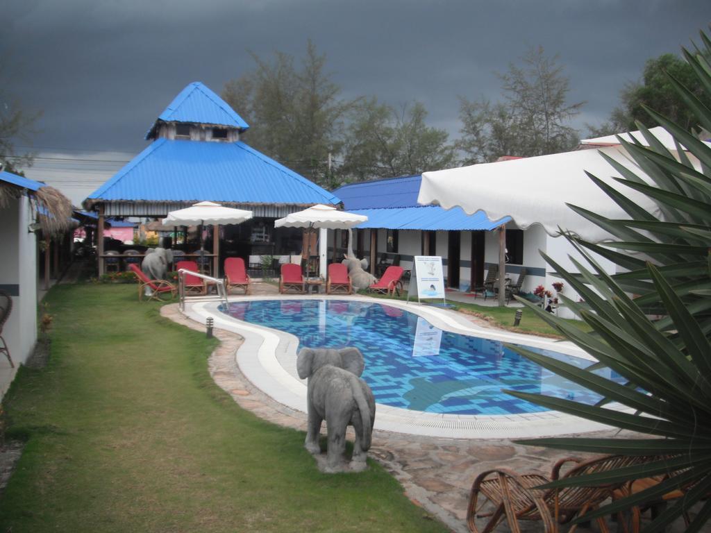Pat Pat Guesthouse Sihanoukville Luaran gambar