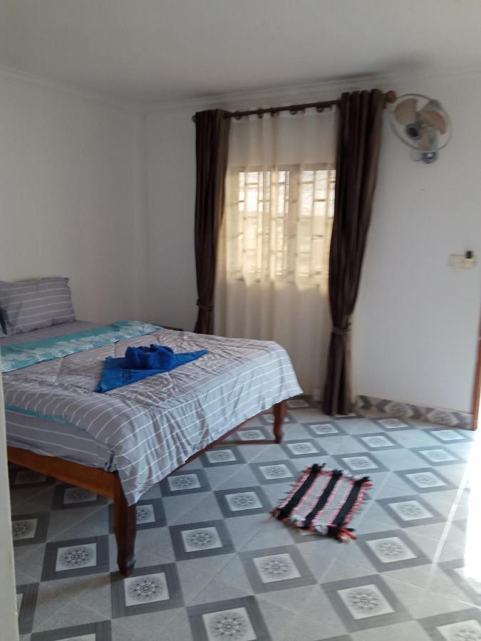 Pat Pat Guesthouse Sihanoukville Luaran gambar